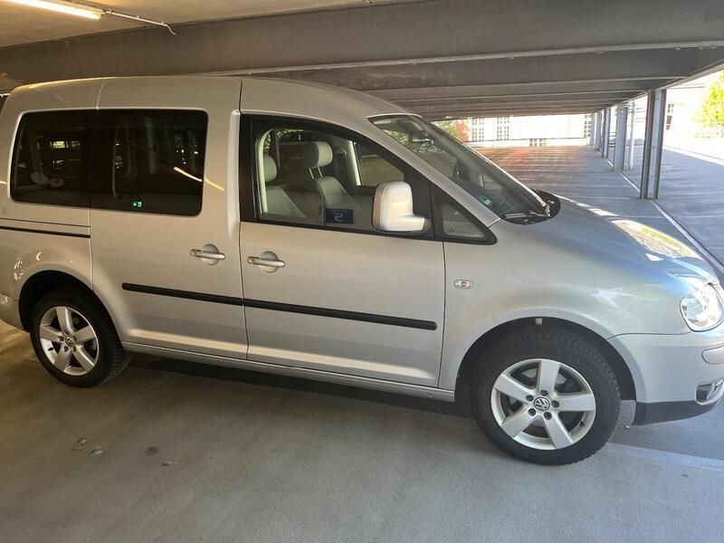 Silber Gebraucht 2009 VW Caddy Van / Kleinbus | 5.900 € (Teuer) - Bild 1/4