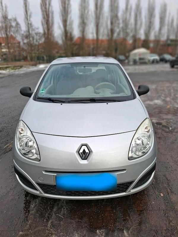 Gebraucht Renault Clio II 58 PS (42 kW) 2008 Silber Kleinwagen