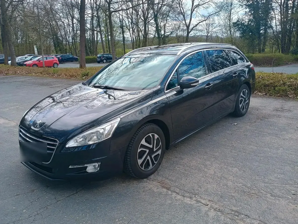 Gebraucht Peugeot 508 SW 156 PS (114 kW) 2014 Schwarz Kombi