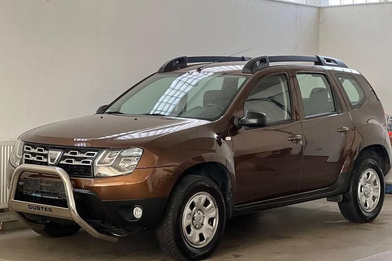 Braun Gebraucht 2014 Dacia Duster SUV | 4.999 € (Superpreis) - Bild 1/4