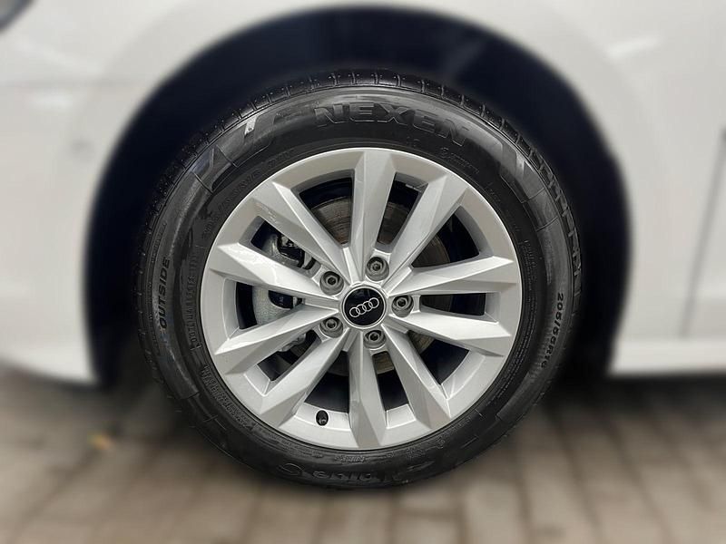 Gebraucht Audi A3 Basis 110 PS (80 kW) 2024 Weiß Limousine