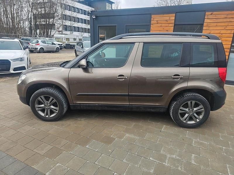 Gebraucht Skoda Yeti Plus Edition 122 PS (89 kW) 2012 Braun SUV