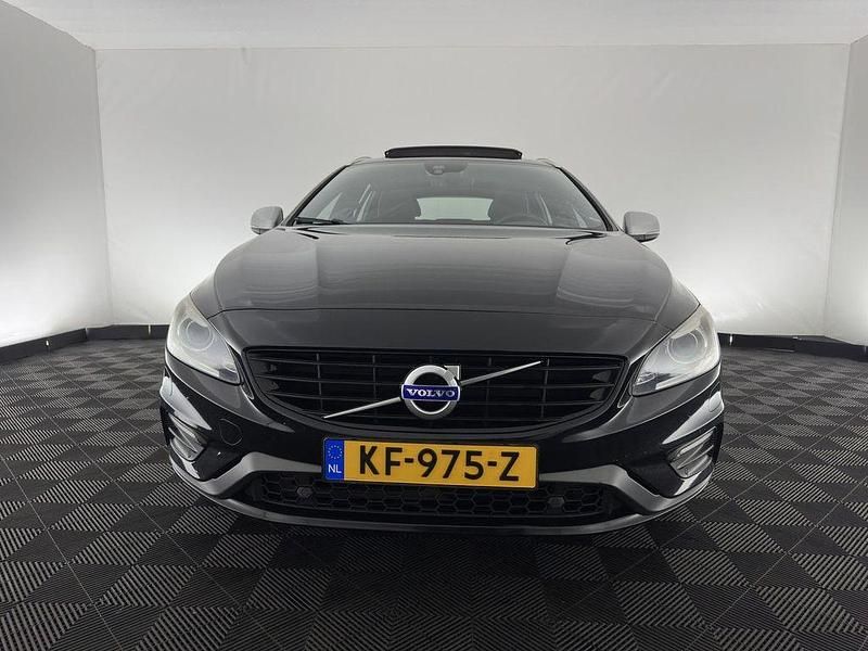 Gebraucht Volvo V60 R-Design 288 PS (211 kW) 2016 Schwarz Kombi