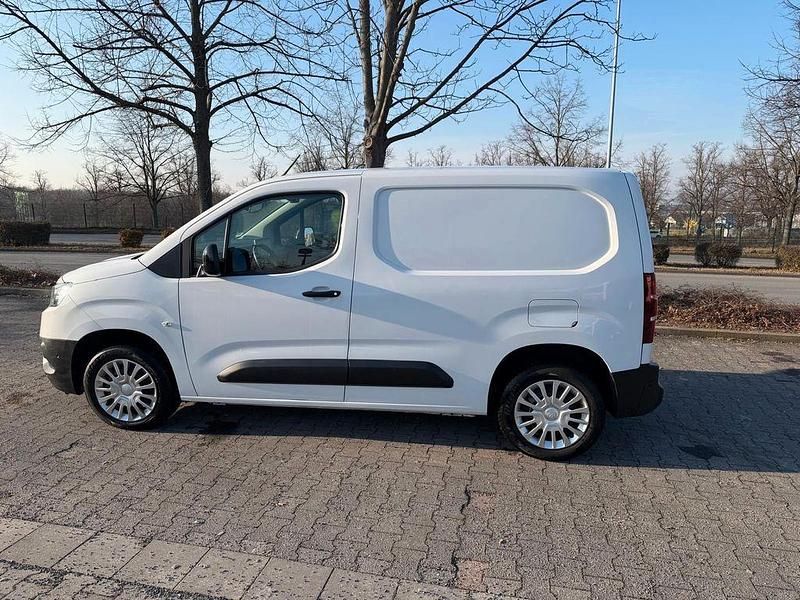 Gebraucht Toyota Proace City City 102 PS (75 kW) 2023 Weiß Van / Kleinbus