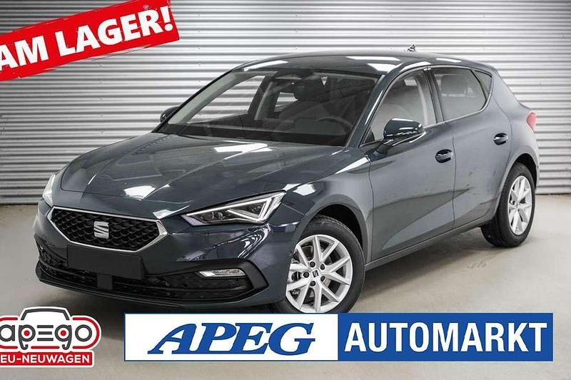 Fjord blau Neu 2025 Seat Leon Style Limousine | 23.590 € (Guter Preis) - Bild 1/4