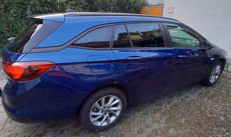 Blau Gebraucht 2022 Opel Astra Kombi | 16.000 € (Superpreis) - Bild 1/4