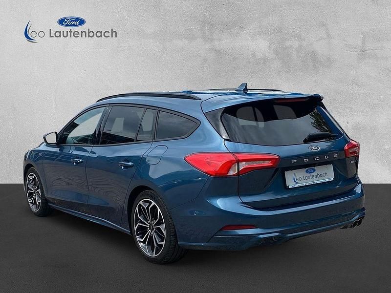Gebraucht Ford Focus ST-Line X 155 PS (114 kW) 2020 Chromablau metallic Limousine