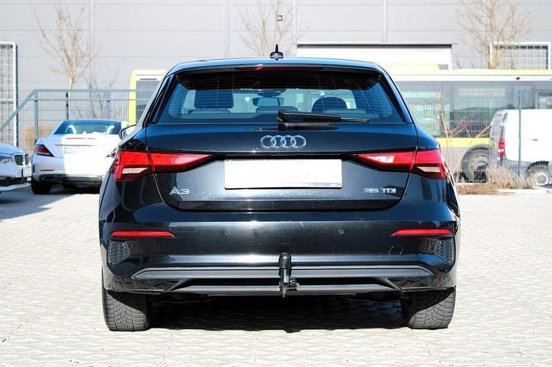 Gebraucht Audi A3 Basis 150 PS (110 kW) 2021 Schwarz Limousine