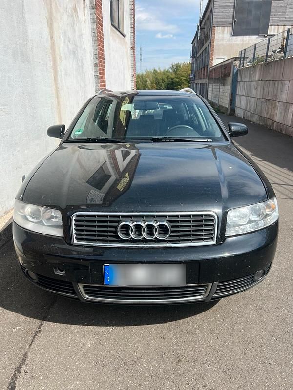 Schwarz Gebraucht 2002 Audi A4 Kombi | 800 € (Superpreis) - Bild 1/4