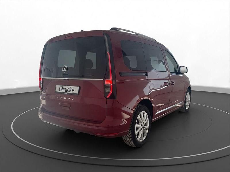 Gebraucht VW Caddy Style 114 PS (83 kW) 2021 Rot Van / Kleinbus
