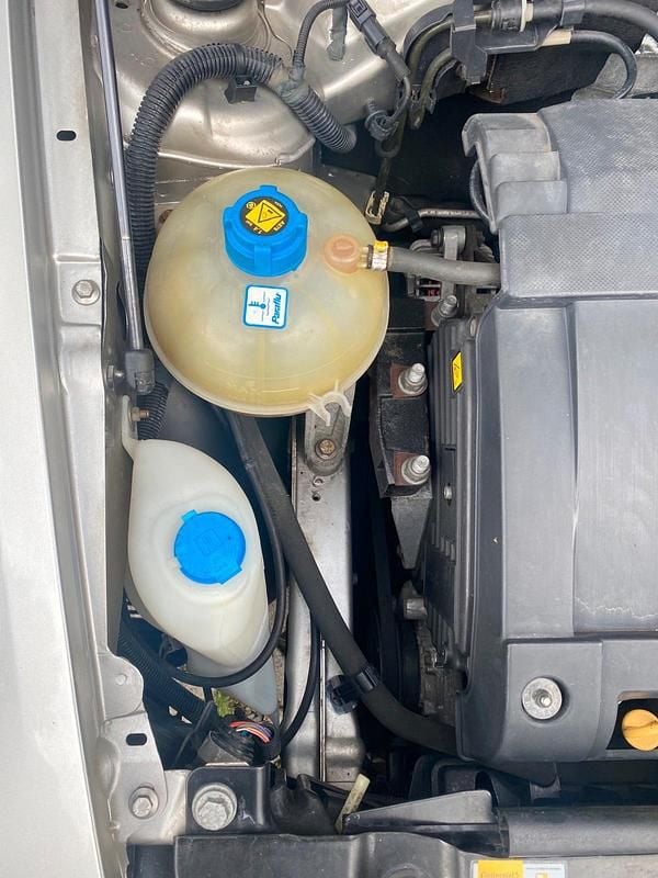 Gebraucht Fiat Stilo 103 PS (75 kW) 2001 Grau Kleinwagen