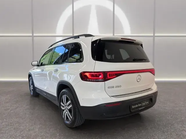 Gebraucht Mercedes EQB250 Advanced Plus 139 kW (190 PS) 2022 Weiss SUV