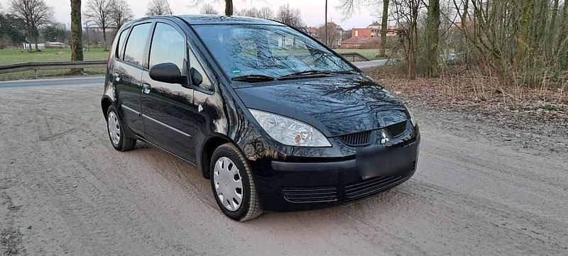 Schwarz Gebraucht 2005 Mitsubishi Colt Kleinwagen | 1.300 € - Bild 1/4
