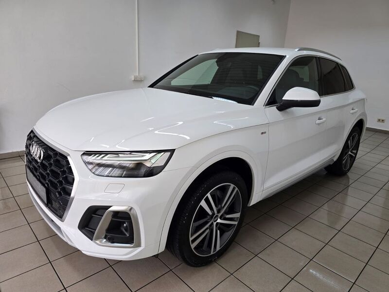 Weiß Gebraucht 2021 Audi Q5 S-Line SUV | 41.990 € (Etwas zu teuer) - Bild 1/4