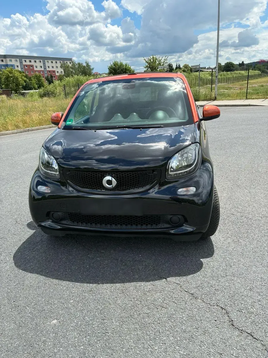 Gebraucht Smart ForTwo Cabrio 90 PS (66 kW) 2015 Schwarz Cabrio