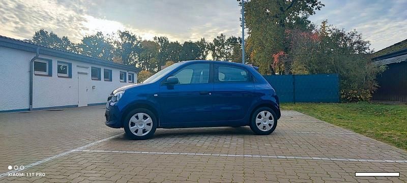 Gebraucht Renault Twingo Life 69 PS (50 kW) 2017 Violet Kleinwagen