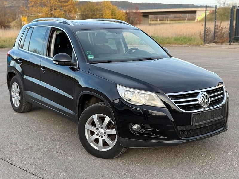 Schwarz Gebraucht 2009 VW Tiguan SUV | 5.998 € (Guter Preis) - Bild 1/4