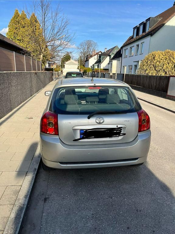 Gebraucht Toyota Corolla Sol 116 PS (85 kW) 2005 Silber Kleinwagen