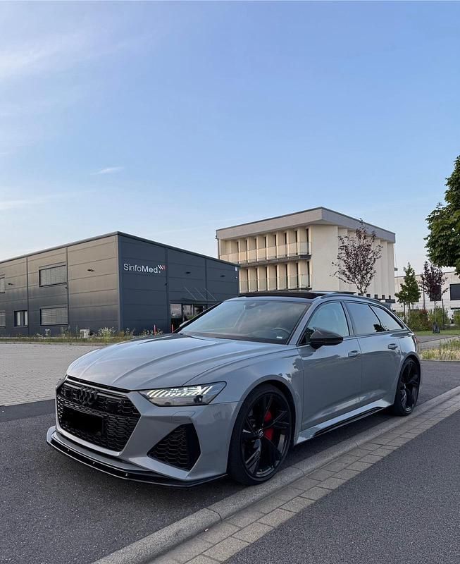 Grün Gebraucht 2021 Audi RS6 Performance Kombi | 84.000 € - Bild 1/4