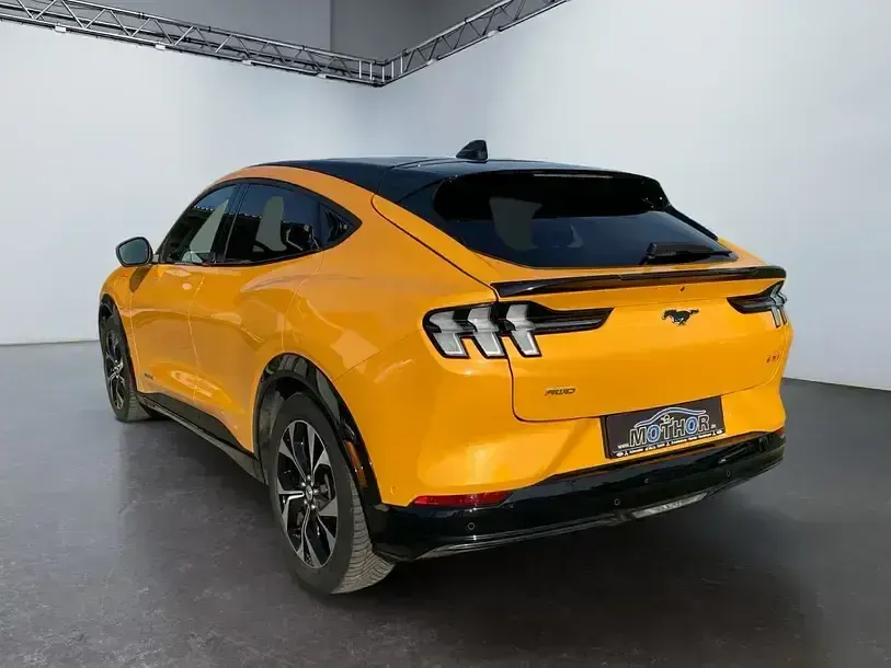 Gebraucht Ford Mustang Mach-E Premium 197 kW (269 PS) 2023 Cyber orange SUV