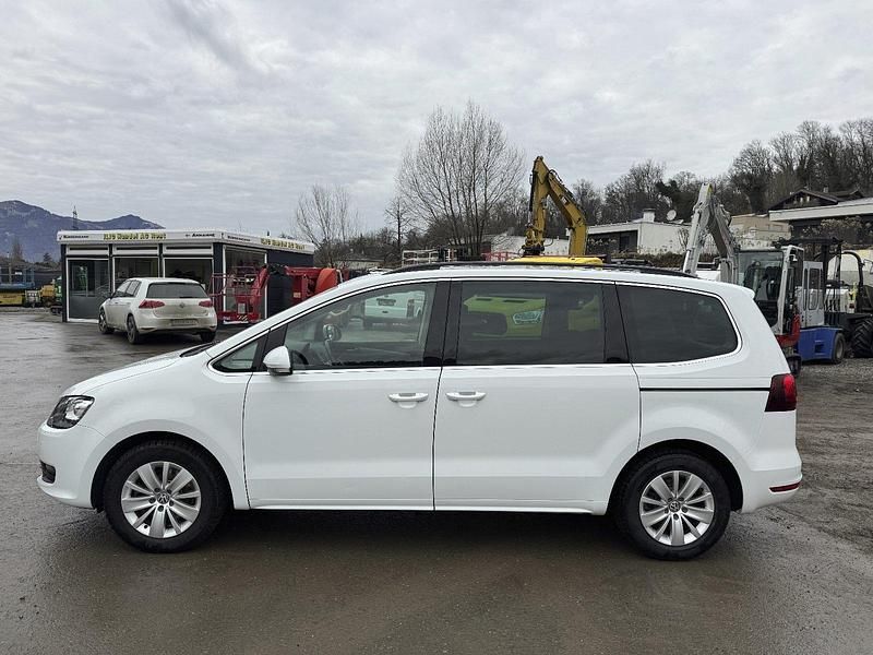 Gebraucht VW Sharan Comfortline 184 PS (135 kW) 2015 Weiß Van / Kleinbus