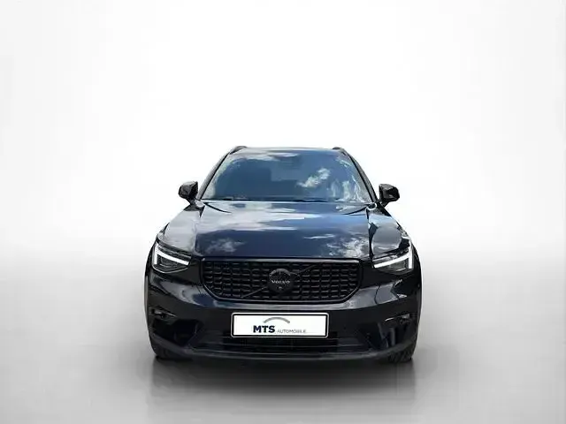 Gebraucht Volvo XC40 Plus 163 PS (119 kW) 2025 Schwarz SUV