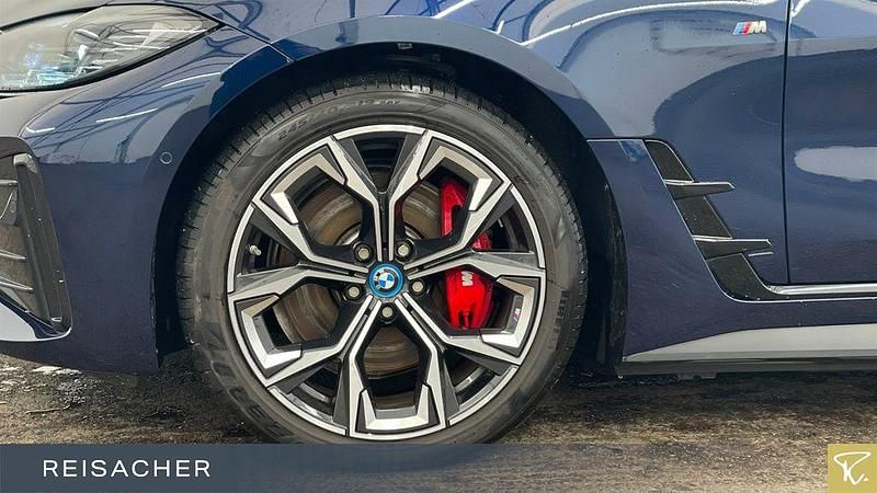 Używany BMW i4 Efficient Dynamics 400 kW (544 KM) 2024 Niebieski Sedan/Limuzyna
