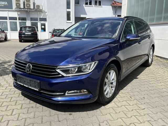 Blau Gebraucht 2019 VW Passat Comfortline Kombi | 15.990 € (Guter Preis) - Bild 1/4
