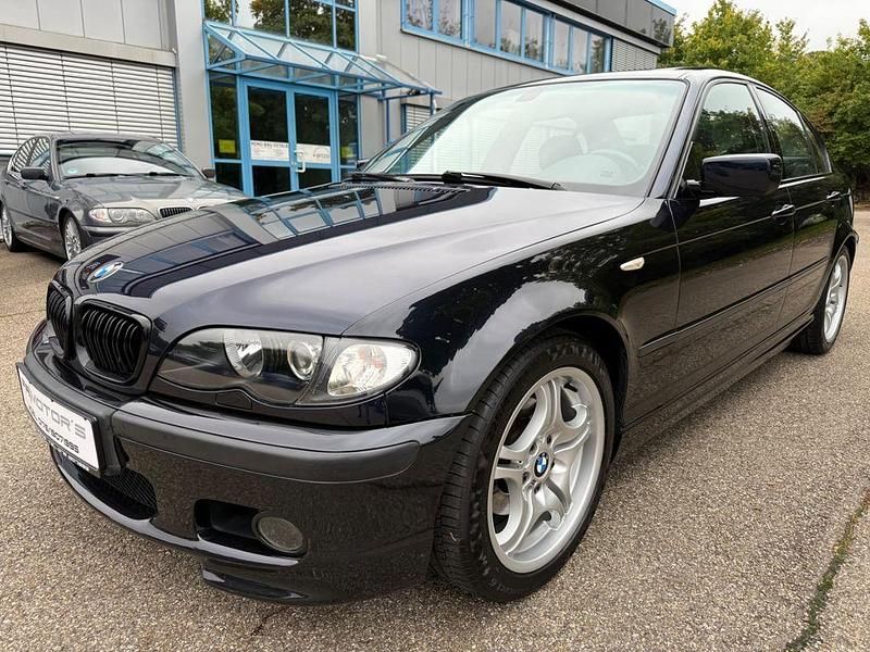 Nachtblaumet. Gebraucht 2004 BMW 320 M Sport Limousine | 10.990 € - Bild 1/4