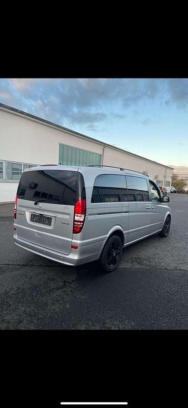 Gebraucht Mercedes Viano 224 PS (164 kW) 2013 Silber Van / Kleinbus