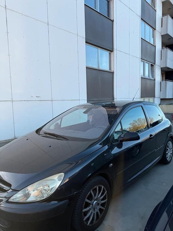 Gebraucht Peugeot 307 110 PS (80 kW) 2003 Schwarz Kleinwagen