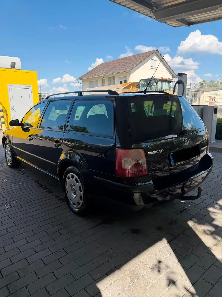 Używany VW Passat 101 KM (74 kW) 2004 Czarny Kombi