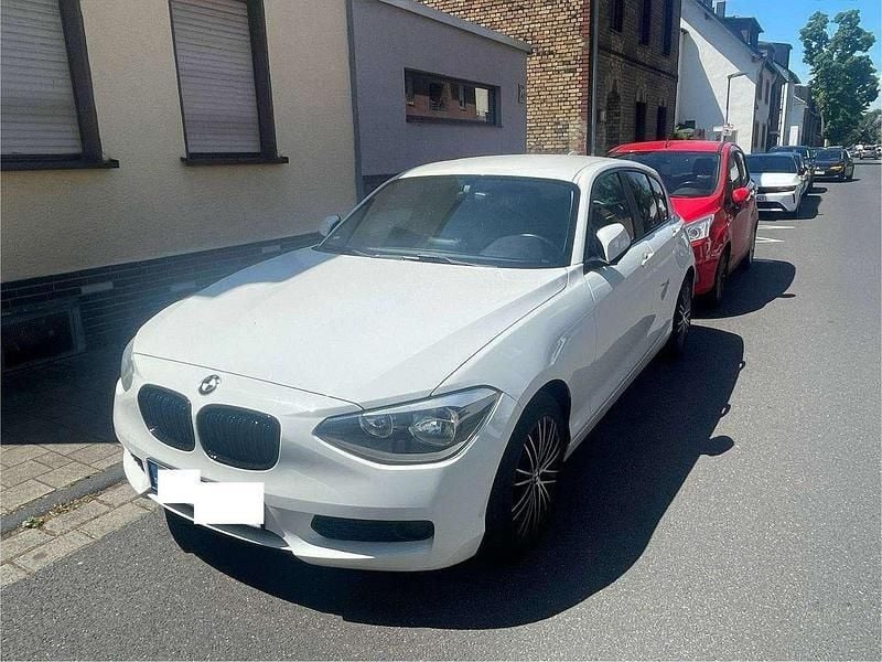 Weiß Gebraucht 2012 BMW 114 Kleinwagen | 4.299 € (Guter Preis) - Bild 1/2