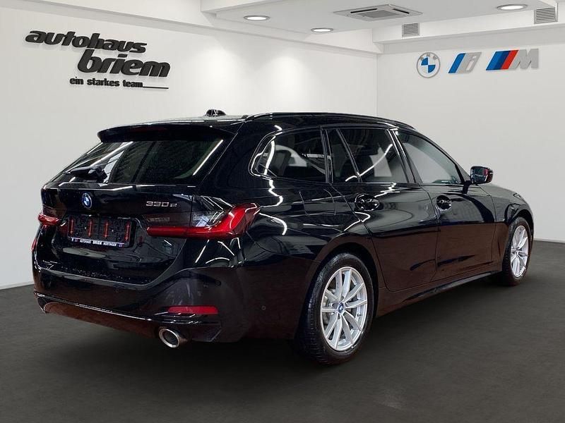 Gebraucht BMW 330e 288 PS (211 kW) 2022 Schwarz ii Kombi