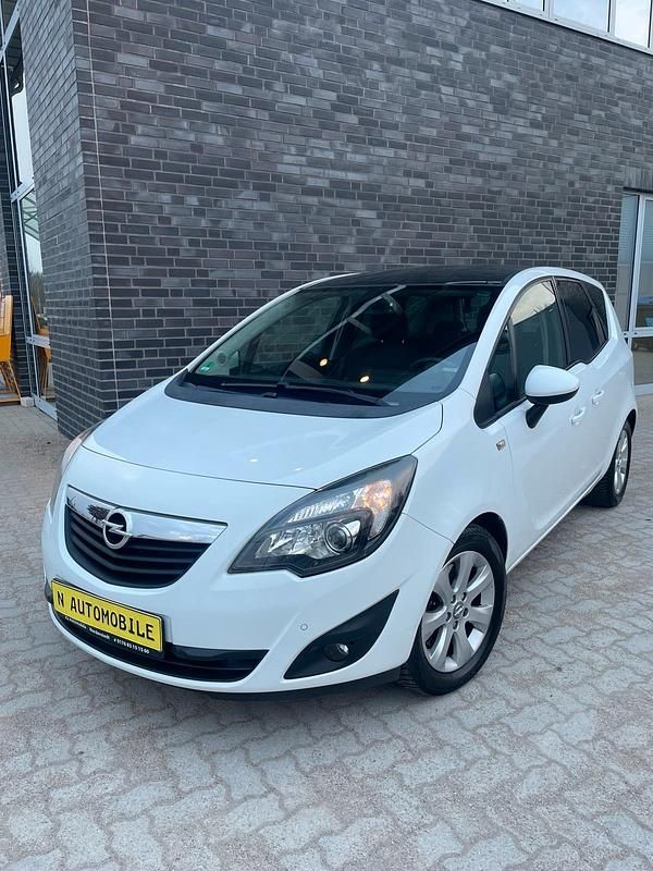 Gebraucht Opel Meriva 140 PS (102 kW) 2012 Weiß Van / Kleinbus