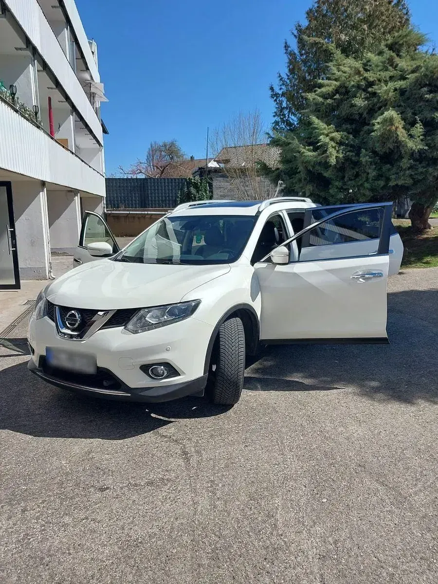 Gebraucht Nissan X-Trail Tekna 131 PS (96 kW) 2015 Weiß SUV