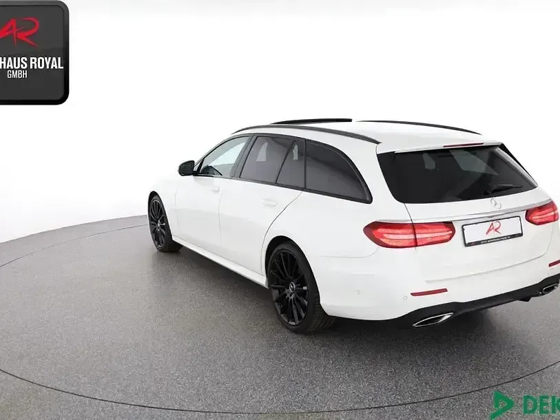 Gebraucht Mercedes E200 AMG 184 PS (135 kW) 2018 Polarweiss Kombi