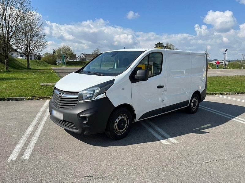 Gebraucht Opel Vivaro 90 PS (66 kW) 2016 Weiß Van / Kleinbus