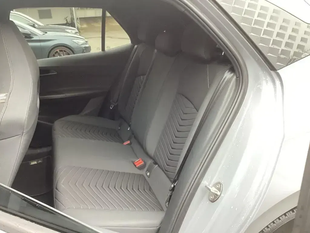 Second-hand Cupra Born 150 kW (204 CP) 2023 Gri Hatchback