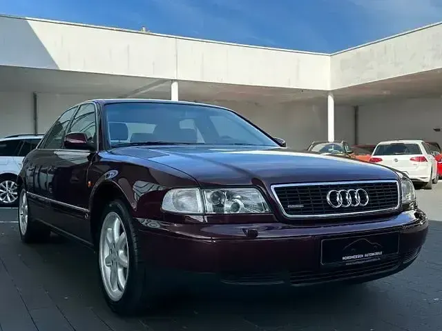 Gebraucht Audi A8 174 PS (127 kW) 1996 Rot Limousine