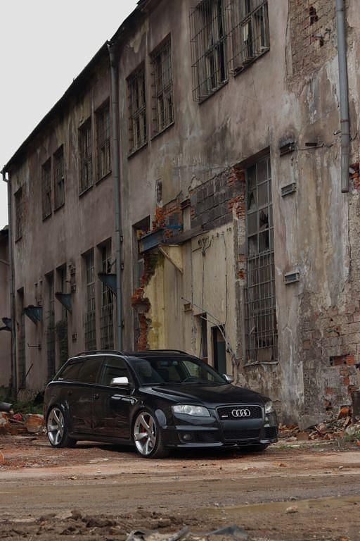 Schwarz Gebraucht 2008 Audi RS4 Sport Kombi | 25.500 € - Bild 1/4