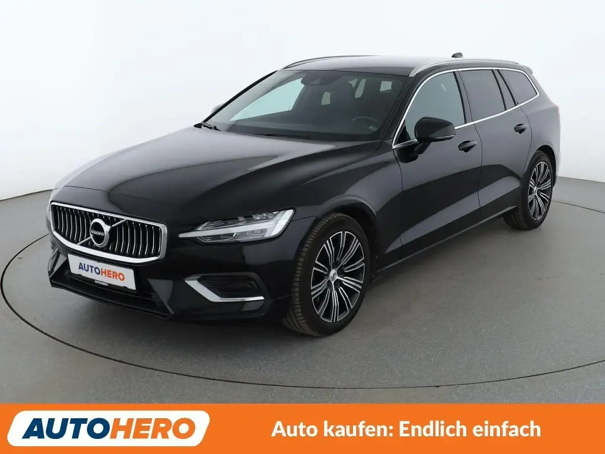 Gebraucht Volvo V60 Inscription 190 PS (139 kW) 2019 Kombi