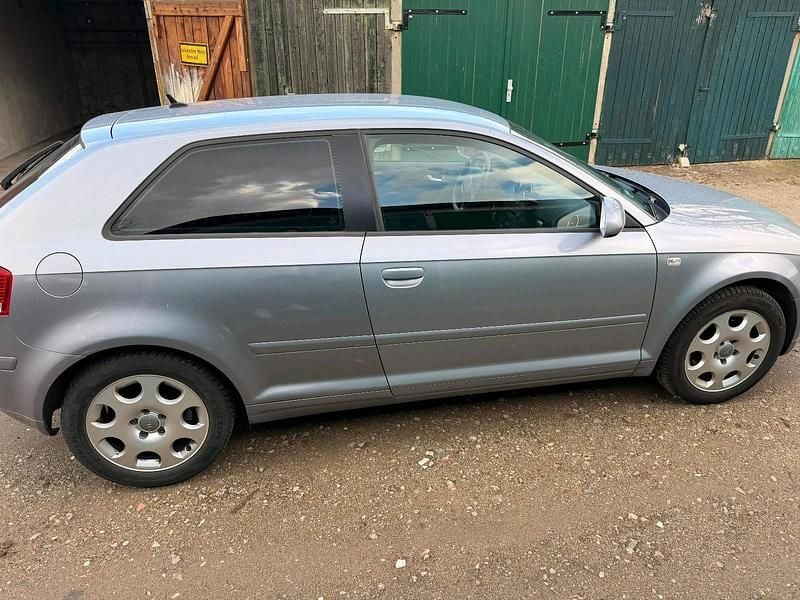 Gebraucht Audi A3 102 PS (75 kW) 2004 Silber Kleinwagen