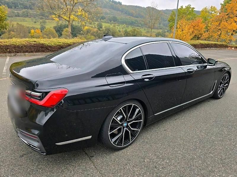 Gebraucht BMW 730 M Sport 265 PS (194 kW) 2015 Schwarz Limousine