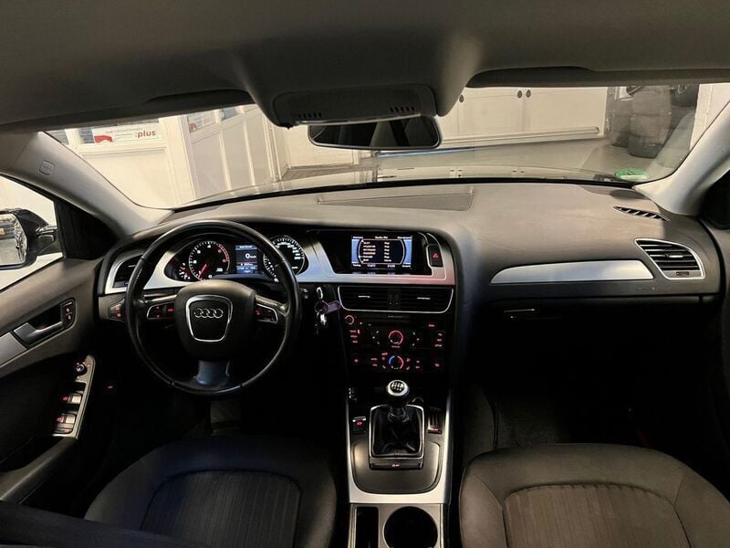 Gebraucht Audi A4 S-Line 143 PS (105 kW) 2011 Schwarz Limousine