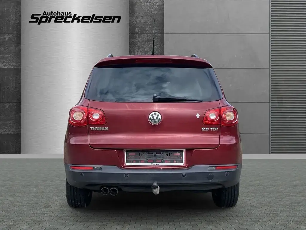 Gebraucht VW Tiguan Track & Field 140 PS (102 kW) 2009 Rot SUV