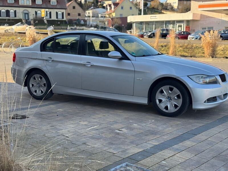 Gebraucht BMW 320 Advantage 150 PS (110 kW) 2007 Silber Limousine