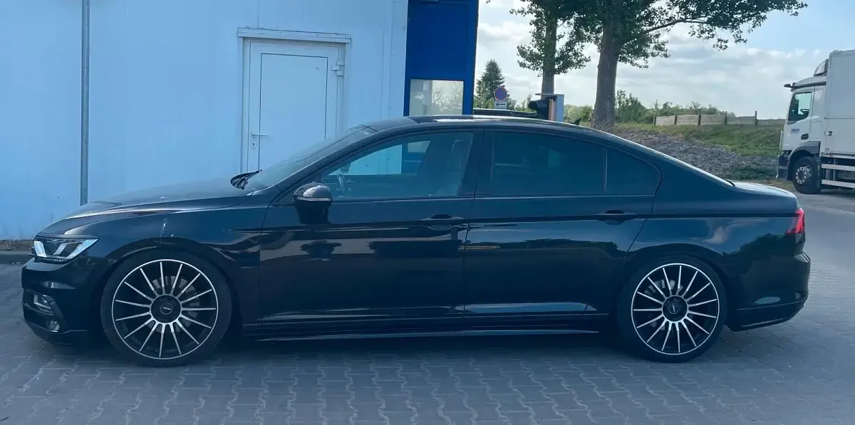 Gebraucht VW Passat R-line 179 PS (131 kW) 2015 Schwarz Limousine