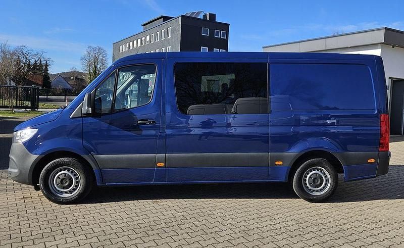Gebraucht Mercedes Sprinter 163 PS (119 kW) 2018 Blau Van
