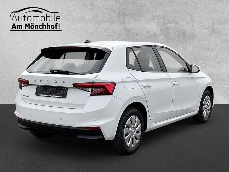 Neu Skoda Fabia Selection 95 PS (69 kW) 2025 Weiß Kleinwagen